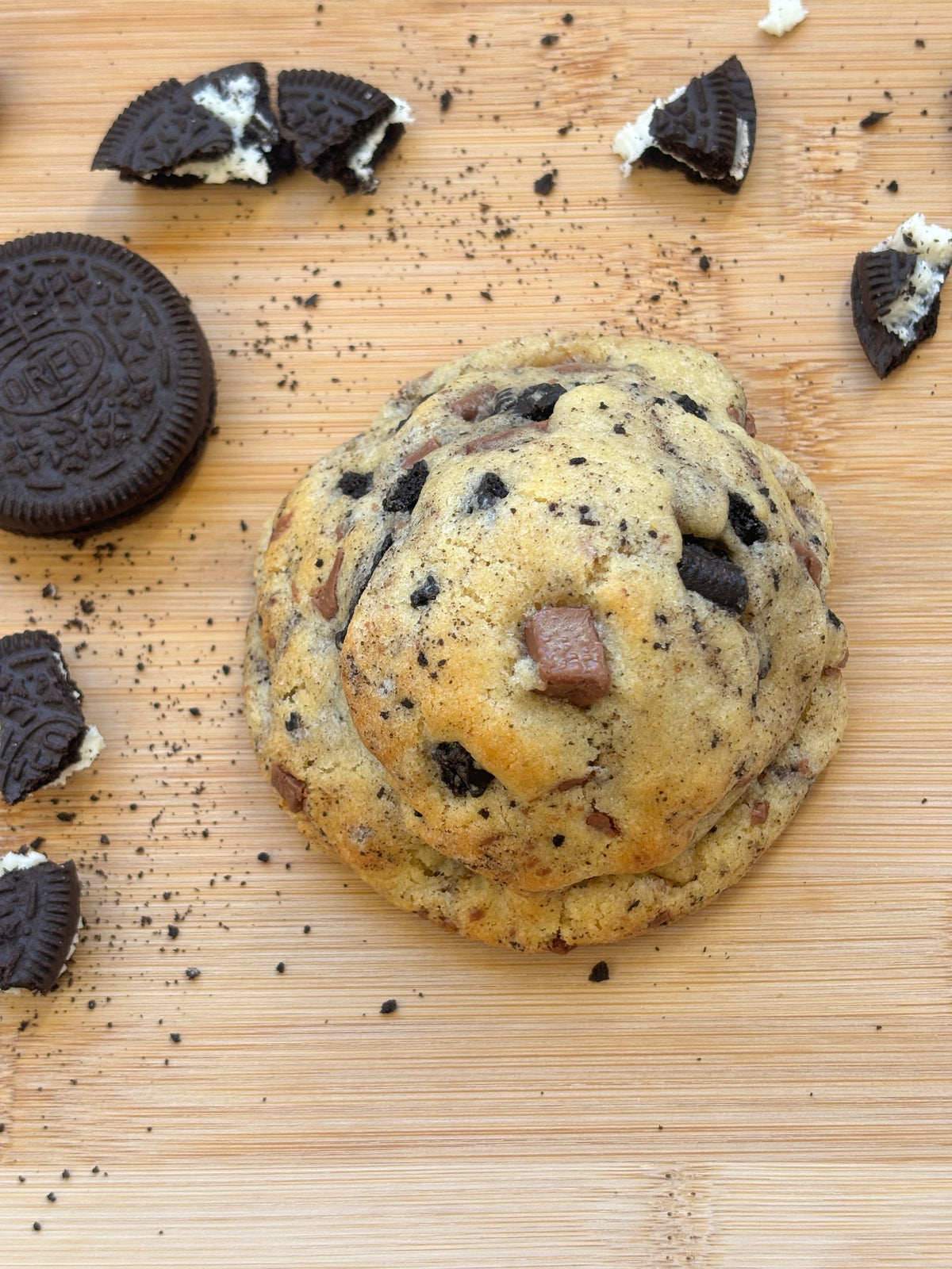 Oreo Stuffed Cookie
